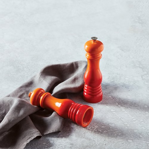 Le Creuset Salt & Pepper Mills