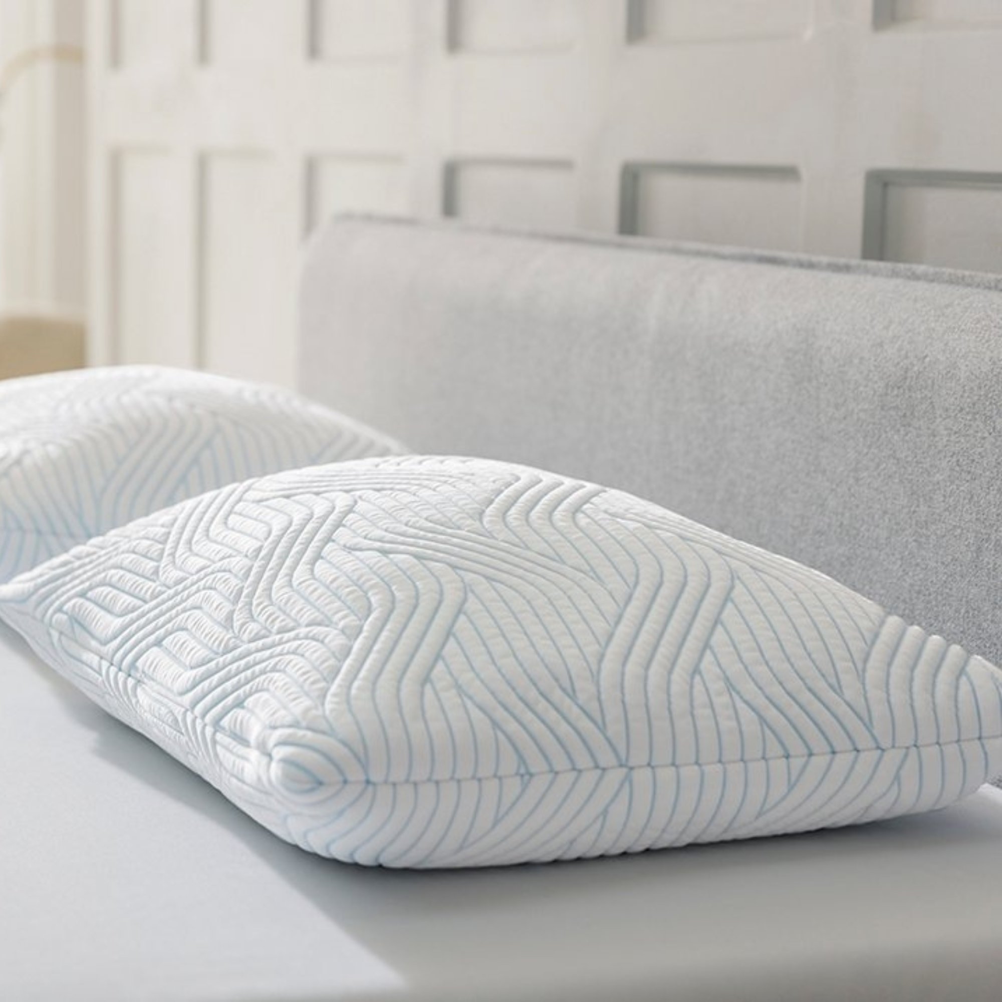 TEMPUR® - Cloud SmartCool™ Pillow - KEENS Belfast