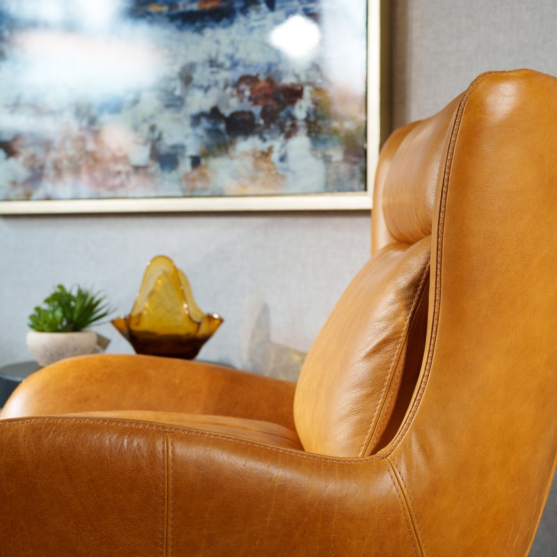 Indiana - Swivel Chair in Leather Indiana - Swivel Chair in Leather
