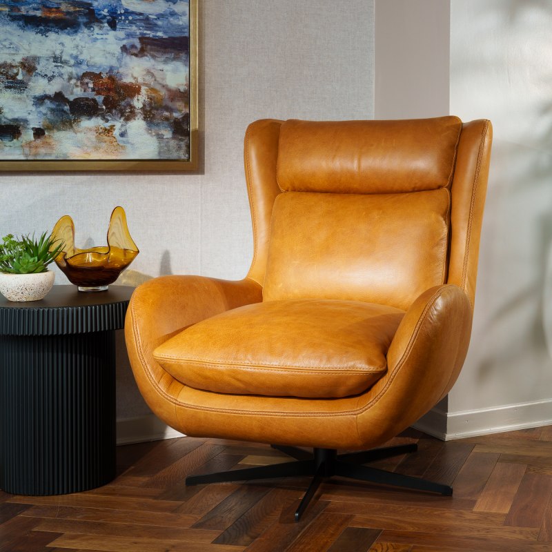 Indiana - Swivel Chair in Leather Indiana - Swivel Chair in Leather