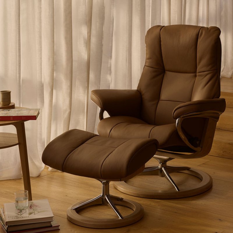 Mayfair (L) Signature Chair w/ footstool Mayfair (L) Signature Chair w/ footstool