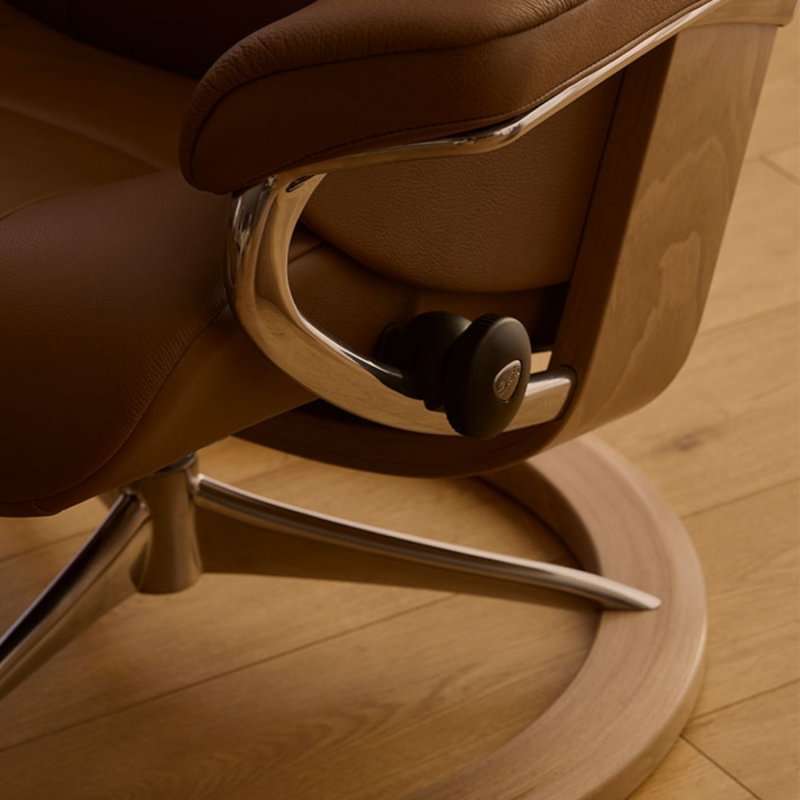 Mayfair (L) Signature Chair w/ footstool Mayfair (L) Signature Chair w/ footstool