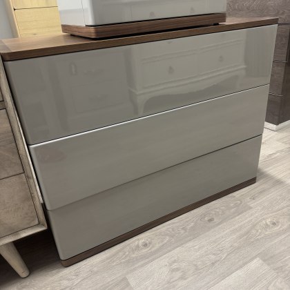 Icon - 3 Drawer Chest