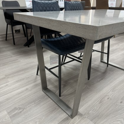 Urban - 135cm Dining Table