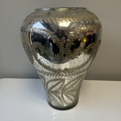 Rasika - Glass Decor Object Handfinish Rasika - Glass Decor Object Handfinish