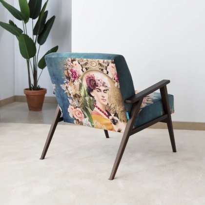 Fama - Ariel Armchair
