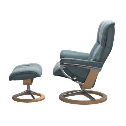 Mayfair (L) Signature Chair w/ footstool Mayfair (L) Signature Chair w/ footstool