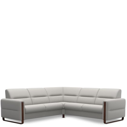 Fiona w/ Wood Arms C22