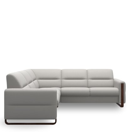 Fiona w/ Wood Arms C22