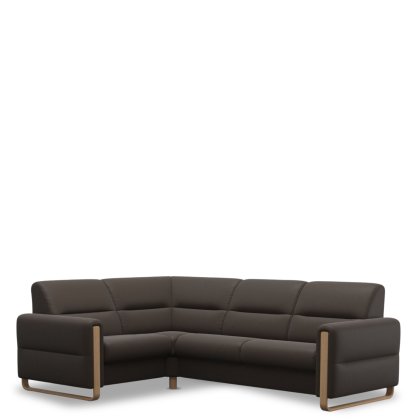 Fiona w/ Wood Arms C12