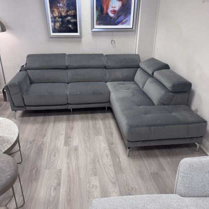 Natuzzi Editions - Atlas - RHF Fabric Corner in Grey Velvet with Power Recliner
