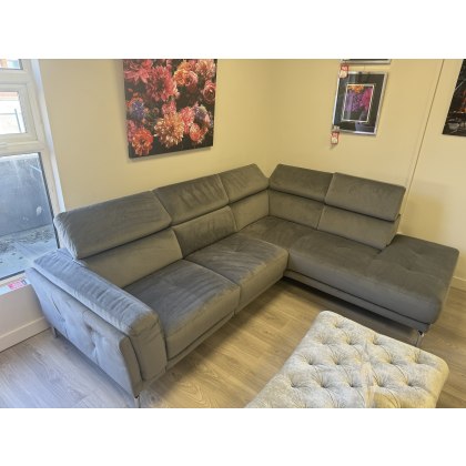 Natuzzi Editions Atlas - RHF Fabric Corner in Grey Velvet with Power Recliner Natuzzi Editions Atlas - RHF Fabric Corner in Grey Velvet with Power Recliner