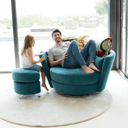 Fama - MyNest Swivel Chair Fama - MyNest Swivel Chair