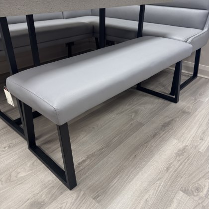 Moda Right Hand Facing Corner Dining Set