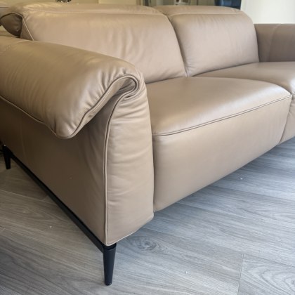 Natuzzi Editions Leggiadro Large Sofa in Luxury Leather