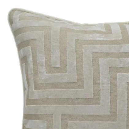Paul Moneypenny Amazing Ivory Paul Moneypenny Amazing Ivory
