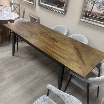 G Plan - Hackney Extending Dining Table