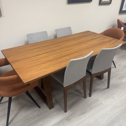 Skovby - SM105 Plank Table in Walnut Veneer Skovby - SM105 Plank Table in Walnut Veneer