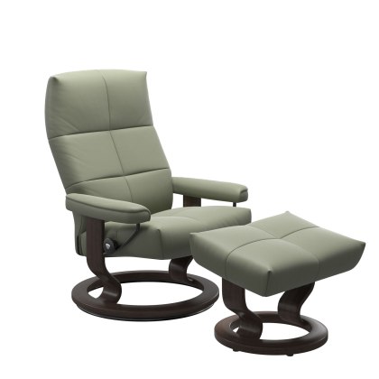 Black Friday Stressless David - Chair & Stool with Classic Base Black Friday Stressless David - Chair & Stool with Classic Base