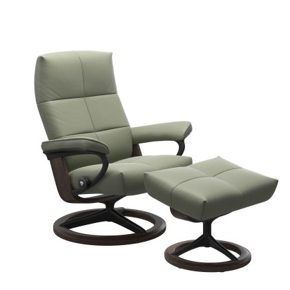 Black Friday Stressless David - Chair & Stool with Signature Base Black Friday Stressless David - Chair & Stool with Signature Base