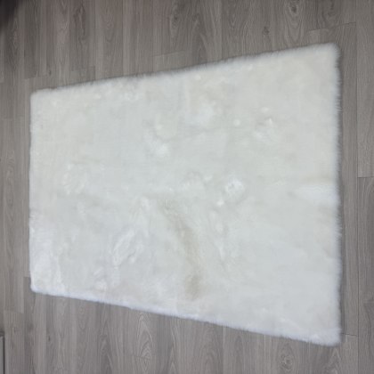 Artic Faux Faux Rug - Fairmont Artic Faux Faux Rug - Fairmont