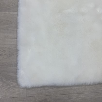 Artic Faux Faux Rug - Fairmont Artic Faux Faux Rug - Fairmont