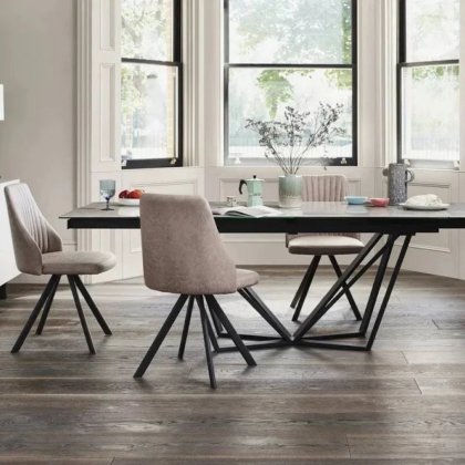 Aquila - Ceramic Extending Table