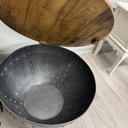 Metal & Wood - Storage Round Table Metal & Wood - Storage Round Table