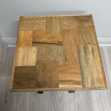 Hickory Lamp Table - Metal Base Hickory Lamp Table - Metal Base