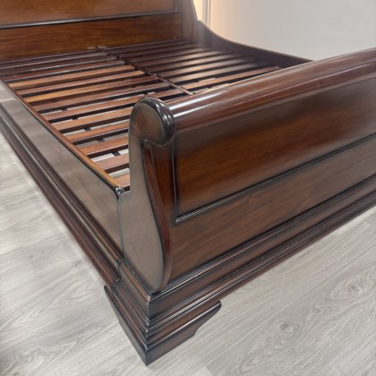 Normandie - Kingsize Sleigh Bedframe
