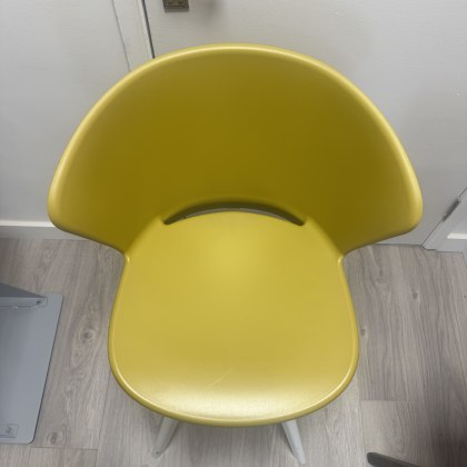 Calligaris - Bahia Bar Stool with White Base - Fixed Calligaris - Bahia Bar Stool with White Base - Fixed