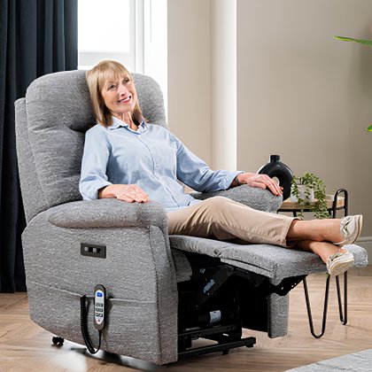 Celebrity - Hollingwell - Dual Motor Riser Recliner
