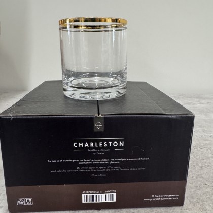 Set of 4 - Tumbler Glasses with Gold Rim Set of 4 - Tumbler Glasses with Gold Rim