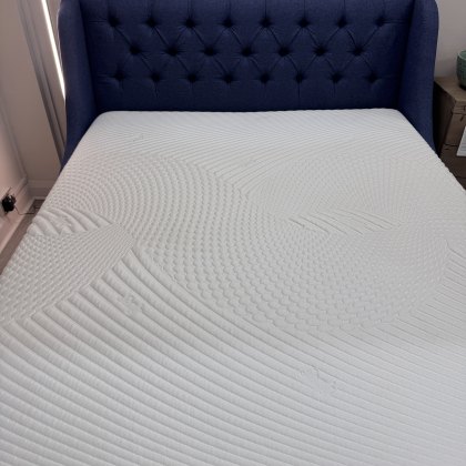 Sealy 1500 Excellence Kingsize Mattress - Not Perfect Sealy 1500 Excellence Kingsize Mattress - Not Perfect