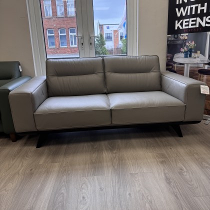 Natuzzi Editions - Adrenalina Medium Sofa in Leather Natuzzi Editions - Adrenalina Medium Sofa in Leather