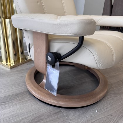 Stressless - Consul Small Chair with Stool in Batick Cream