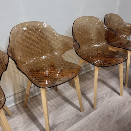 Set of 4 - Saint Tropez - Amber with Oak Legs