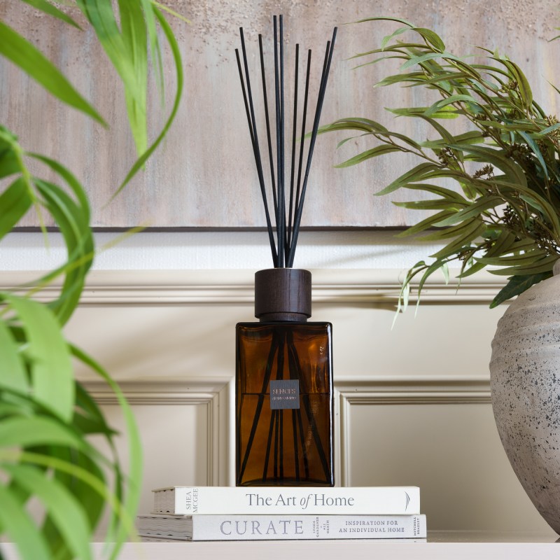 Sences - Amber Alang Alang Oversized Diffuser 2200ml Sences - Amber Alang Alang Oversized Diffuser 2200ml