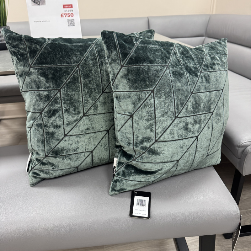 Set of 2 Hoxley - Cut Velvet Chevrons Pine Cushions Set of 2 Hoxley - Cut Velvet Chevrons Pine Cushions