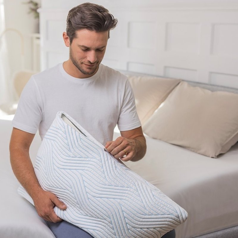 TEMPUR® - Cloud SmartCool™ Pillow - KEENS Belfast