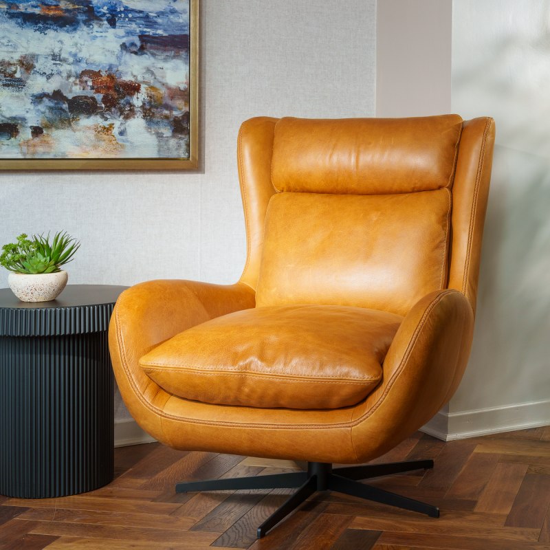 Indiana - Swivel Chair in Leather Indiana - Swivel Chair in Leather