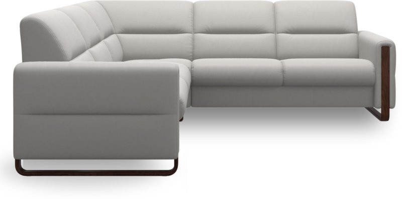 Fiona w/ Wood Arms C22 Fiona w/ Wood Arms C22