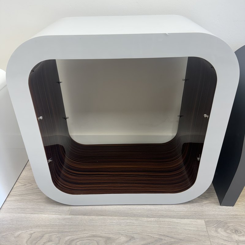 Neo Squoval - Media or Storage Unit Neo Squoval - Media or Storage Unit