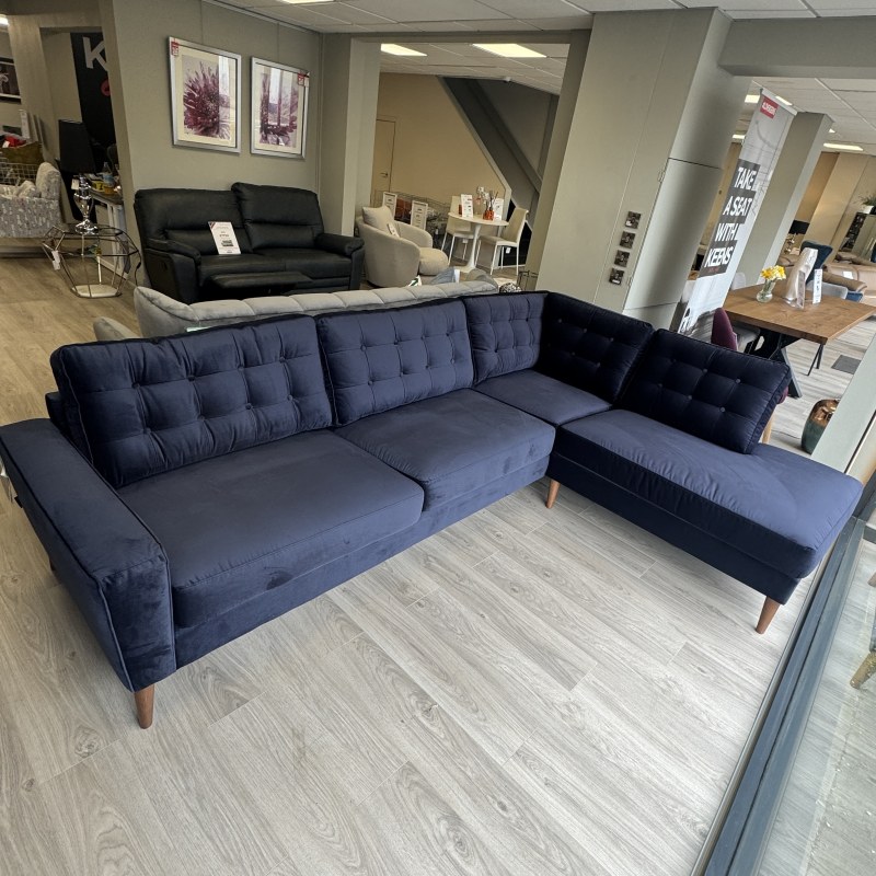 Tivoli RHF Cornersofa in Navy Velvet Fabric Tivoli RHF Cornersofa in Navy Velvet Fabric