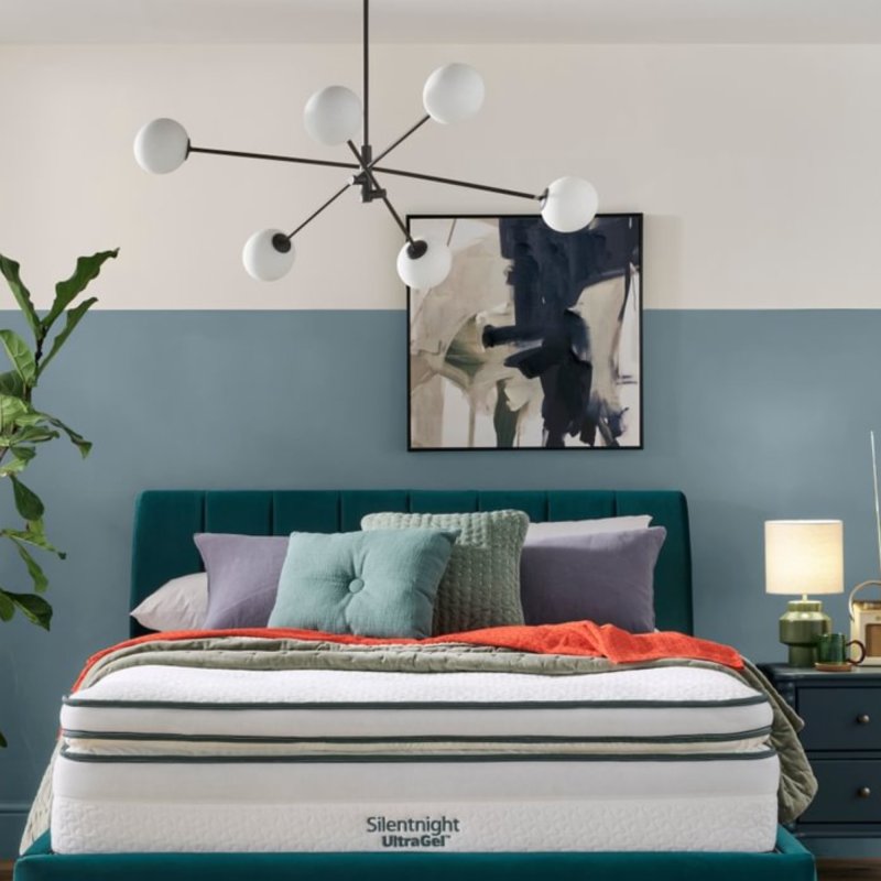 Silentnight - Astira UltraGel 3000 Divan Set Silentnight - Astira UltraGel 3000 Divan Set