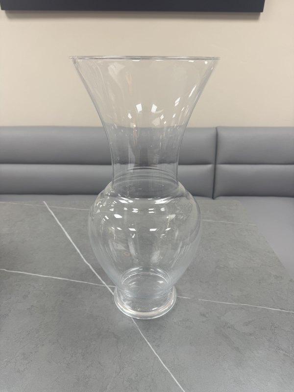 Clear Tulip Shape Tall Vase Clear Tulip Shape Tall Vase