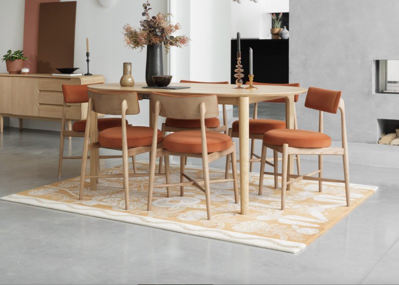 G Plan - Winchester extending table & 6 chairs G Plan - Winchester extending table & 6 chairs