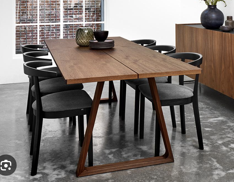 Skovby - SM105 Plank Table in Walnut Veneer Skovby - SM105 Plank Table in Walnut Veneer