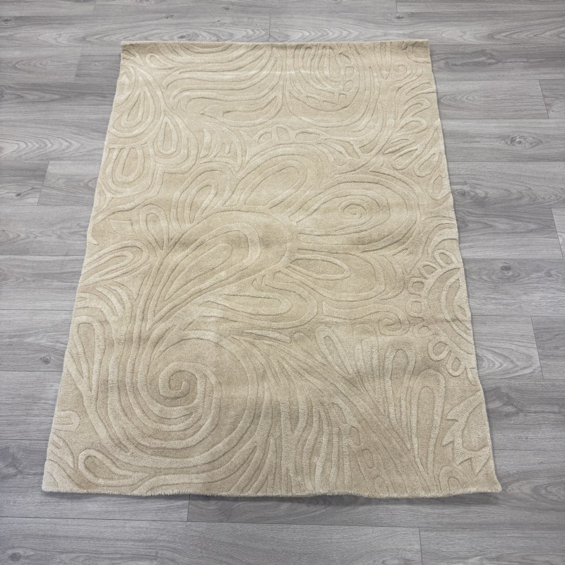 100% Wool - Relief Cream Paisley Luxury Rug 100% Wool - Relief Cream Paisley Luxury Rug