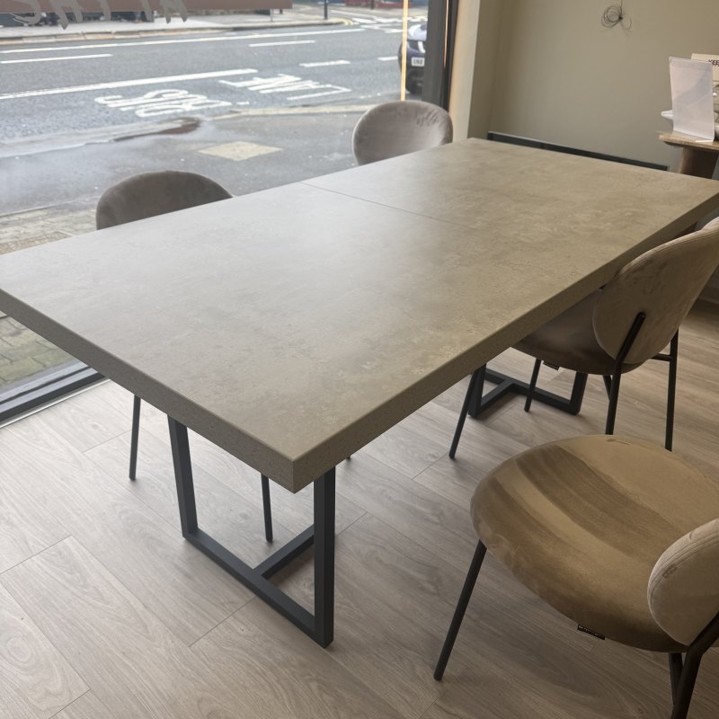 Moda - Extending Dining Table Moda - Extending Dining Table